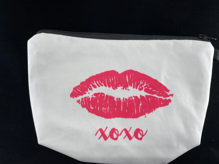 XOXO