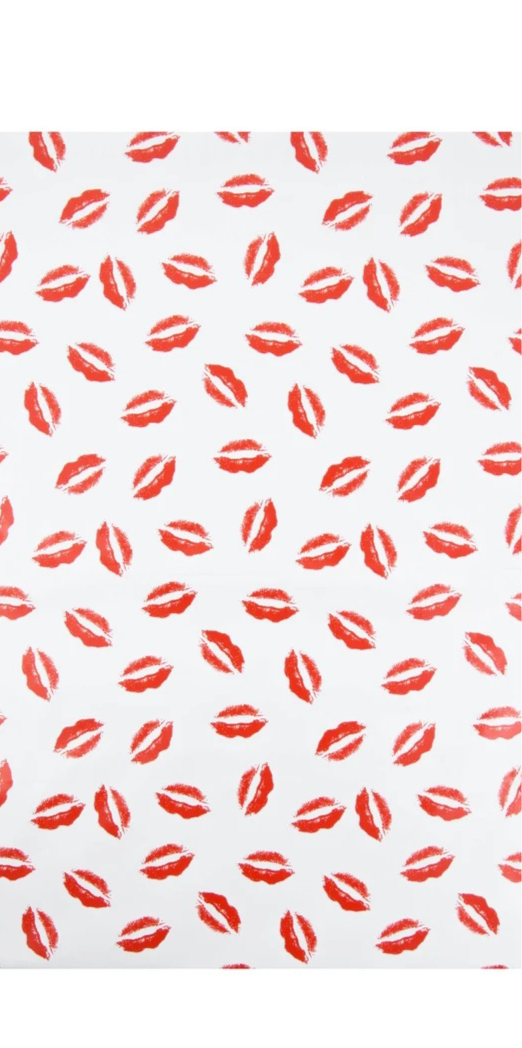 Lips 10 x 13